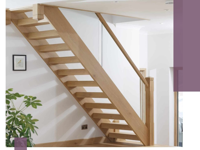 Изготовление деревянных лестниц под ключ в Озёрске для дома