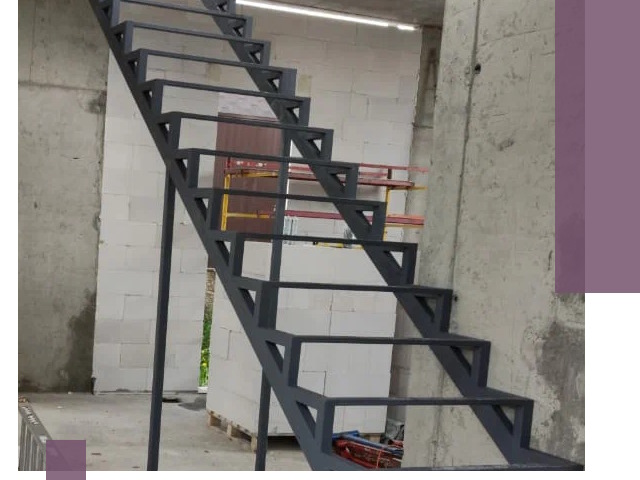 Демонтаж металлических лестниц в Озёрске быстро и безопасно