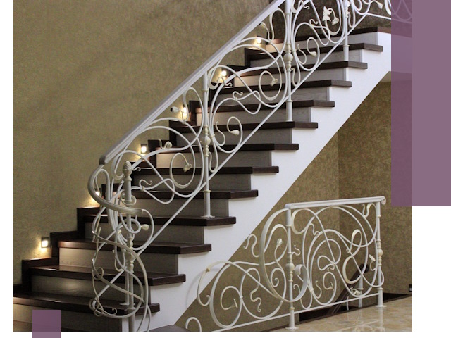 Кованые лестницы под ключ в Озёрске — изготовление и монтаж