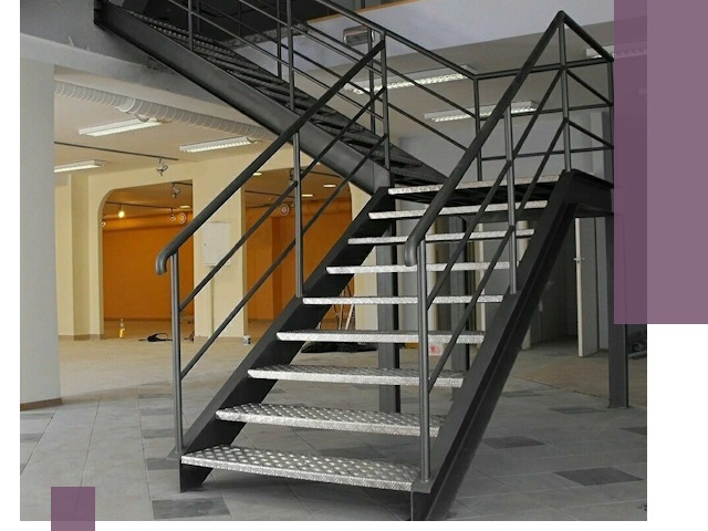 Лестницы для офиса в Озёрске: изготовление, монтаж, демонтаж